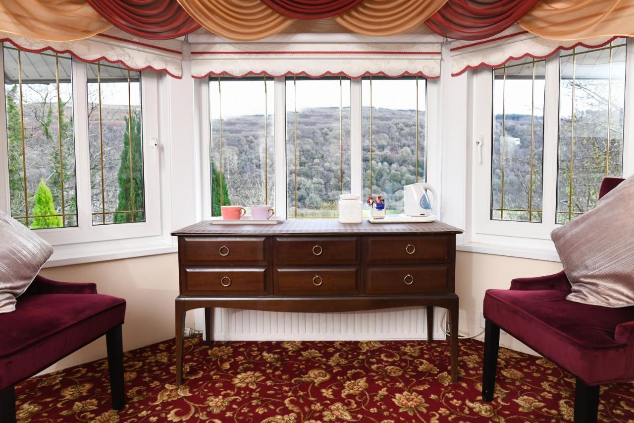Luxury Suite In Quiet Countryside Location Swansea Exterior photo